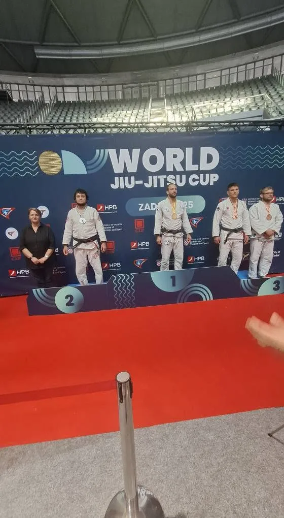 Drugi dan natjecanja  World Cupa Ju-Jitsu klub Zadar nastupio je sa 5