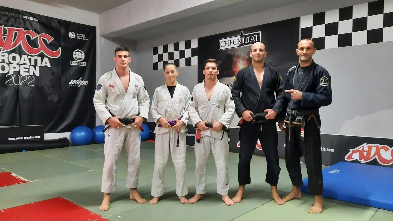 Domu sportova